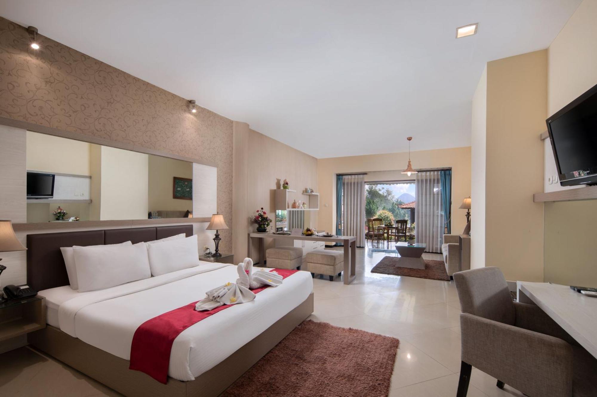 Royal Hotel And Villas Trawas Luaran gambar