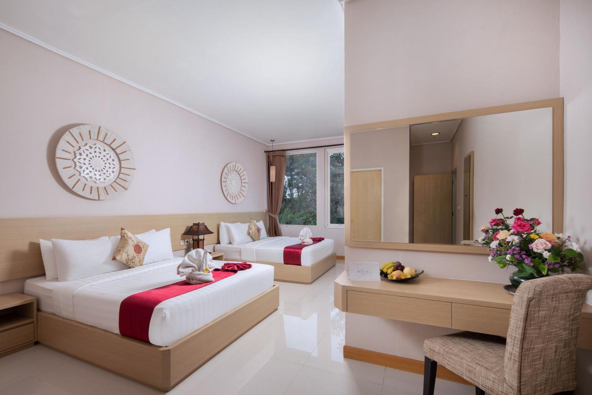 Royal Hotel And Villas Trawas Luaran gambar
