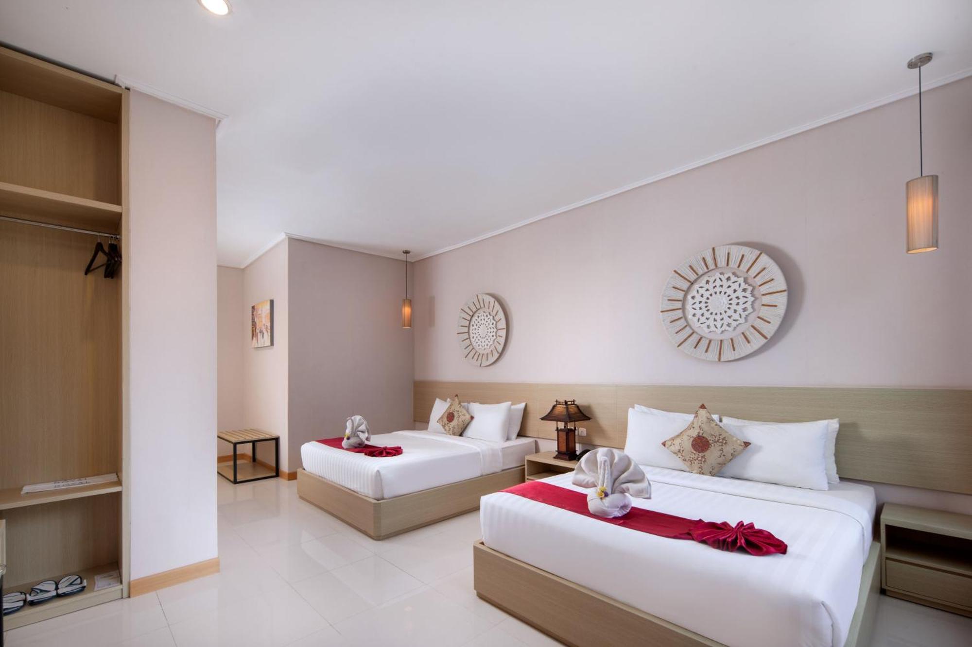 Royal Hotel And Villas Trawas Luaran gambar